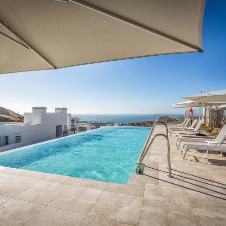 Penthouse Diamond - Private Pool, Terrace, Sea View, Gym & BBQ - Three-Bedroom Apartment with Private Pool - 7