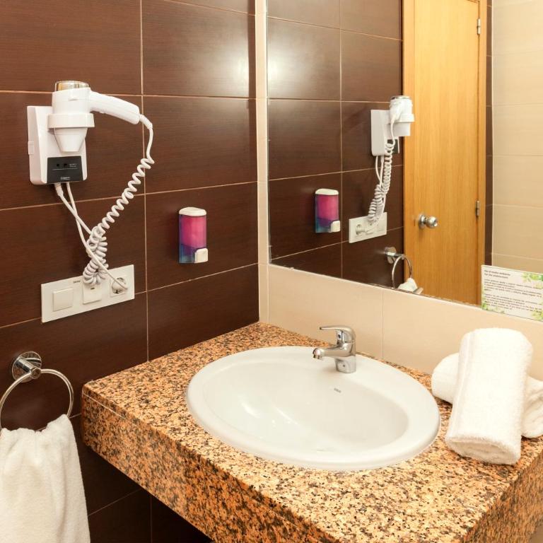 Hotel Gala Placidia 3'''sup - Habitación Doble - 2 camas - 5