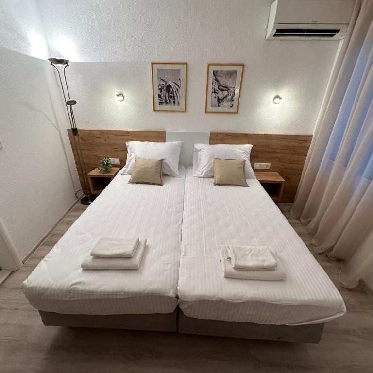 A-Rooms Serviced Accommodation in Mostar - Deluxe Double Room - 5
