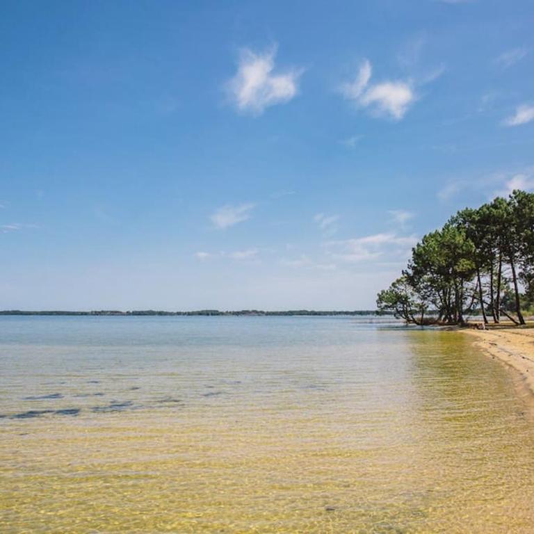 Charme & Nature - 2 chambres, cosy, Lac, Golf, Piscine, Terrasse, Parking, 2 à 5 pers max - Apartment mit 2 Schlafzimmern - 38
