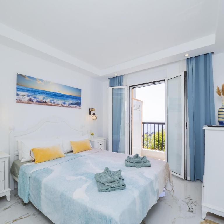 Cubo's El Faro Beach Apartment with Pool - Apartamento - 23