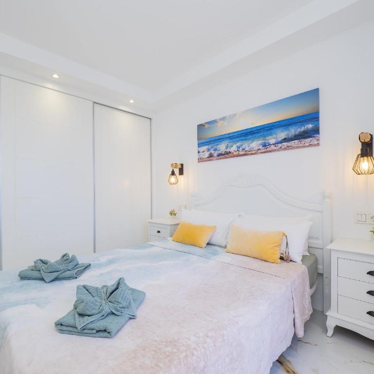 Cubo's El Faro Beach Apartment with Pool - Apartamento - 27