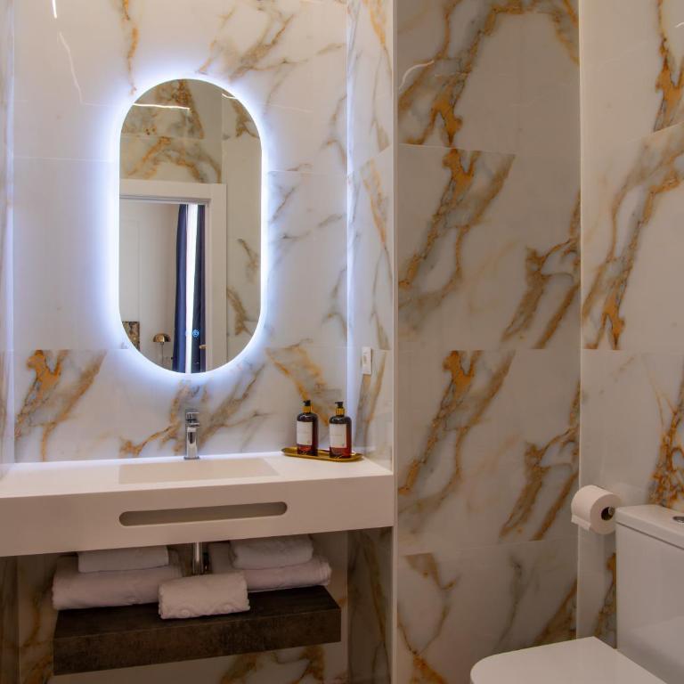 Pries Homes La Casa Azul - Deluxe Double Room - 3
