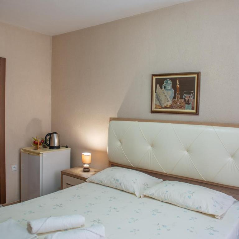 Al Mare - Dvokrevetna Soba sa Bračnim Krevetom - 10