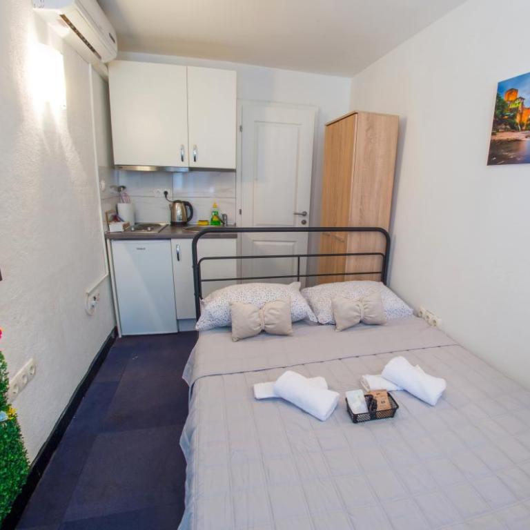 Studio Apartment Cozy Box - Studio - 3