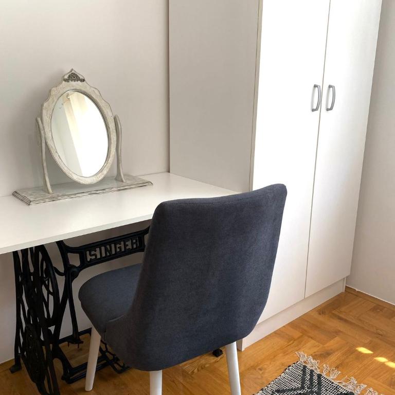 DB Apartment - Two-Bedroom Apartment - 9