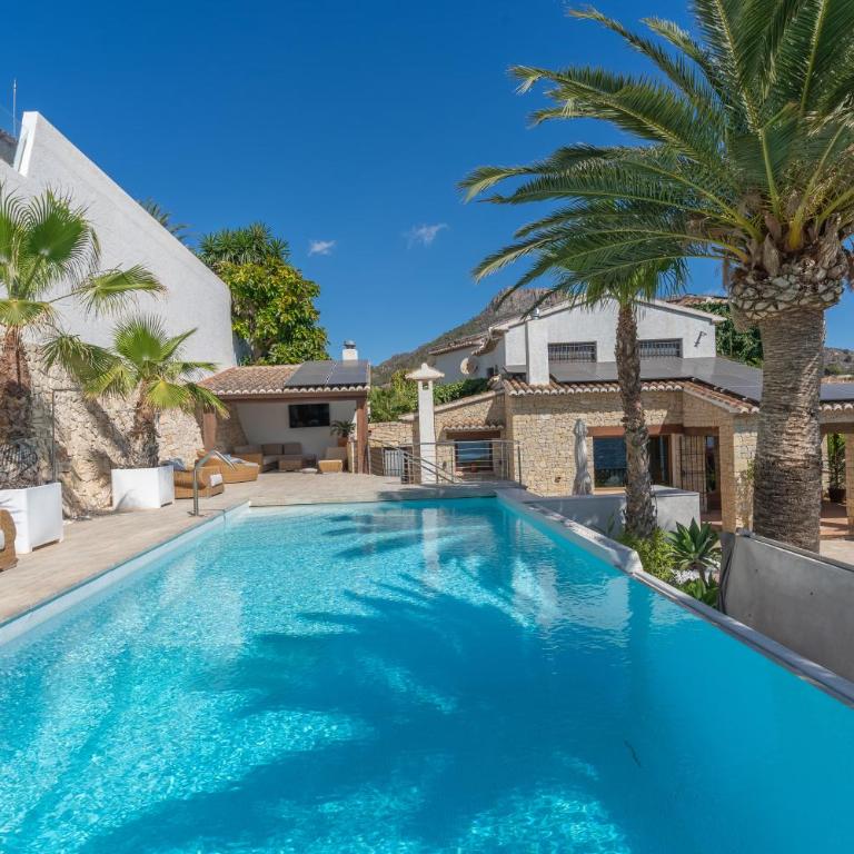 Maryvilla Inspiracion y Vacaciones - Jardin de Ifach - Villa - 11