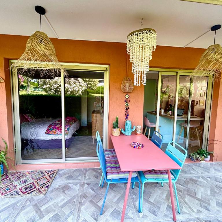 Superbe 3P bohème, Juan les pins, jardin, calme et proche de la mer - Two-Bedroom Apartment - 14
