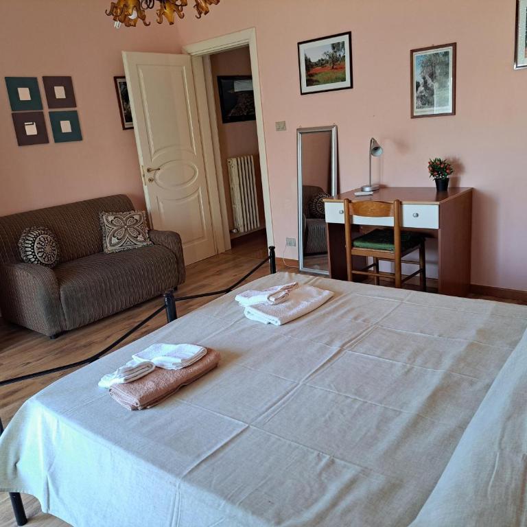 Mamma Gina - Two-Bedroom Apartment - 17