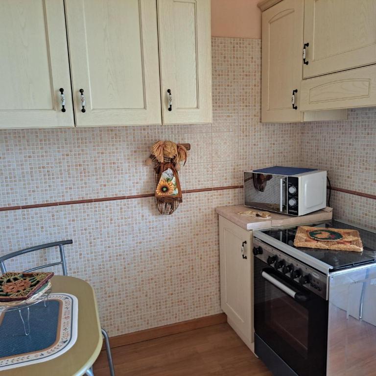 Mamma Gina - Two-Bedroom Apartment - 10
