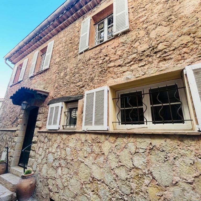 Grande maison avec jardin Mougins vieux village - Maison 3 Chambres - 34