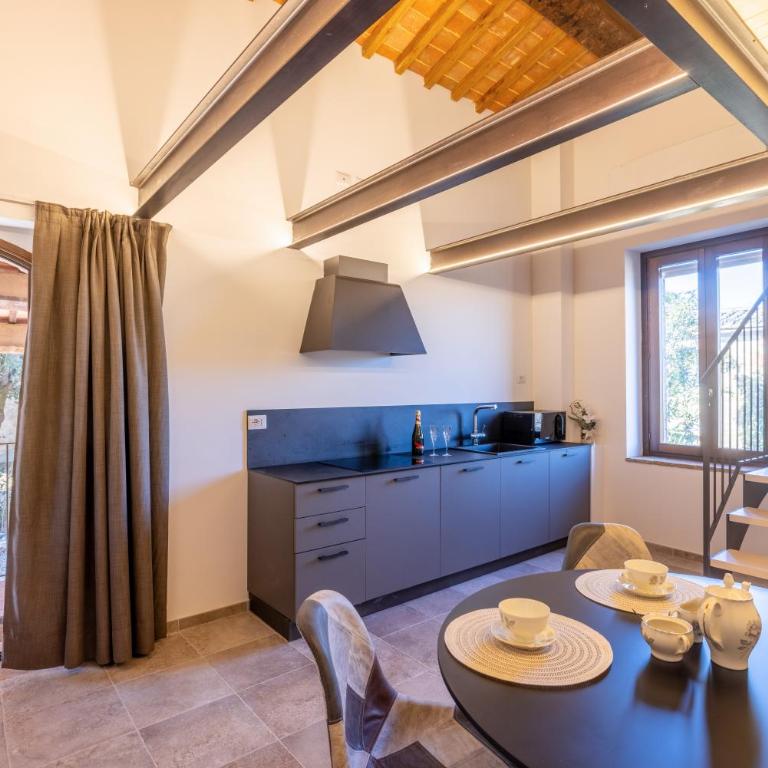 Casale Nora - Appartamento con 2 Camere da Letto e Vista Giardino - 5