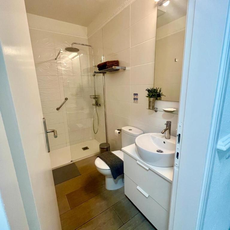Súper y amplio apto con Airco, planta baja en Mareverde - Apartamento - 13