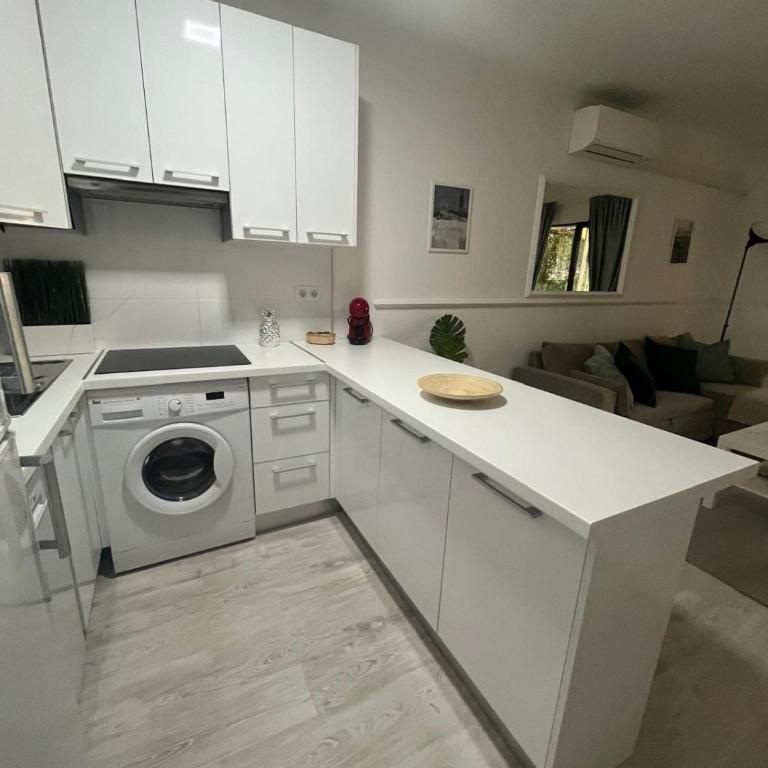 Súper y amplio apto con Airco, planta baja en Mareverde - Apartamento - 9