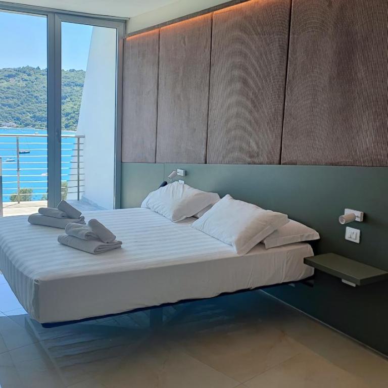 Cristallo Park Hotel - Suite Junior con balcón y vistas al mar - 4