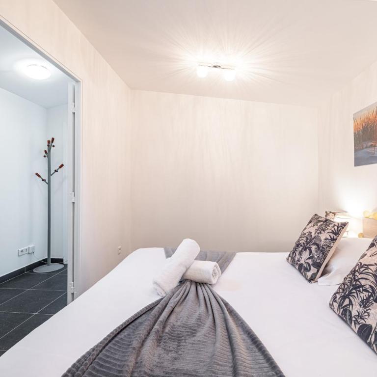Large & Quiet 1 Bdr at Nice Port - Appartement 1 Chambre - 27