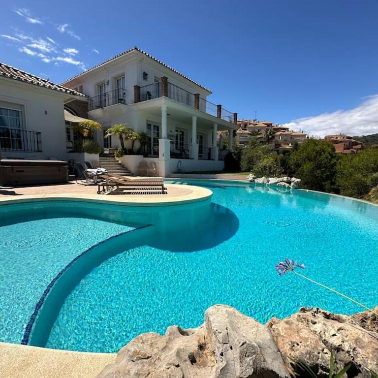 R35 Spacious private villa&pool&SPA - Villa - 41