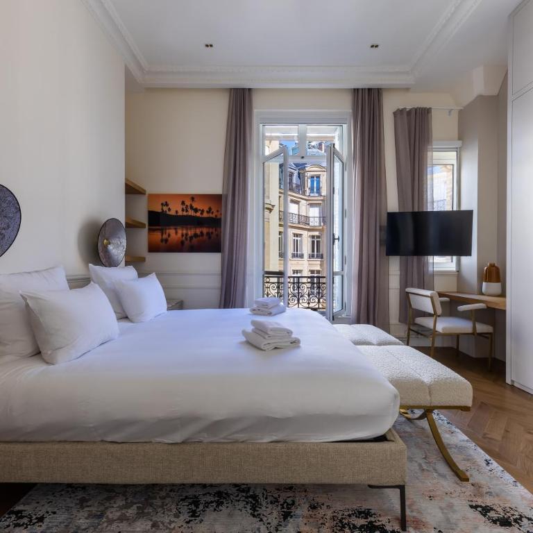 Appartement Avenue Montaigne - Paris Champs Elysées - Appartement - 59