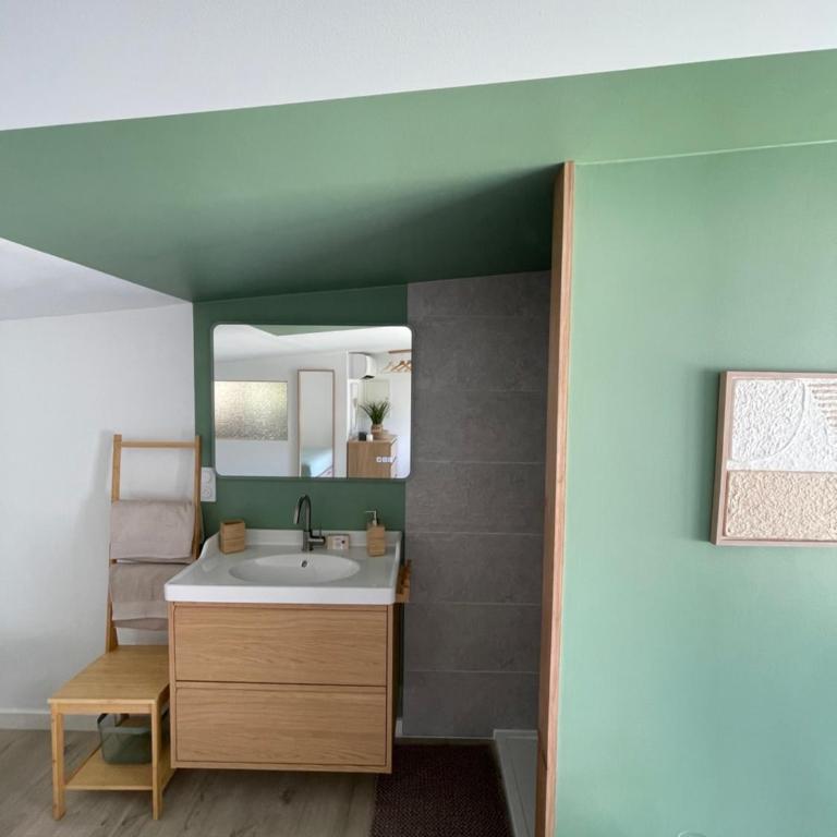 La chambre de Cleron - Double Room with Private Bathroom - 5