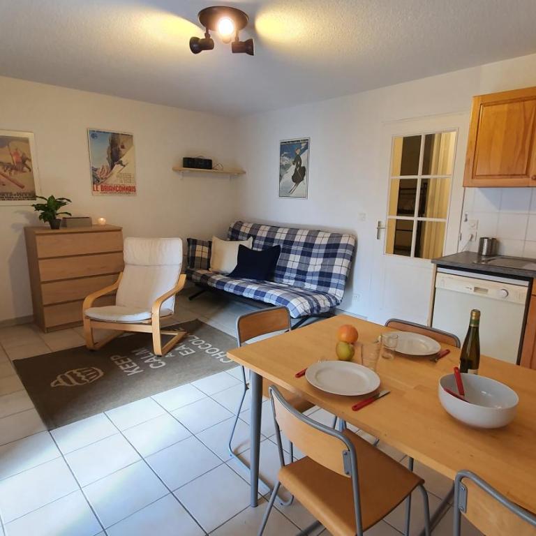 Jardin Alpin Edelweiss by Mountain Collection Immobilier - Appartement 1 Chambre avec Balcon et Vue sur les Montagnes - 2