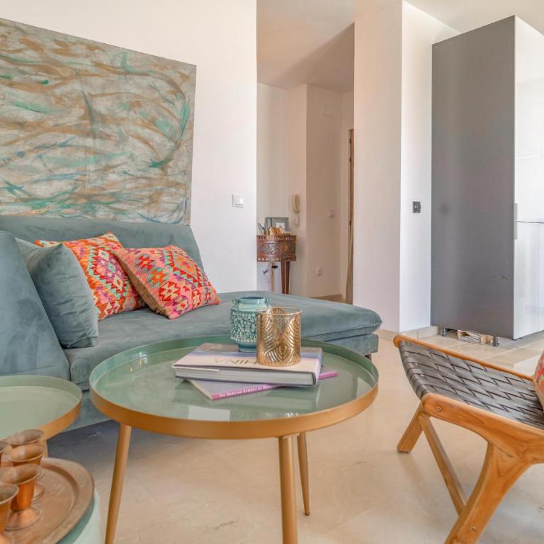 Stunning Apartment In Marbella With Swimming Pool - Apartamento de 1 dormitorio - 3