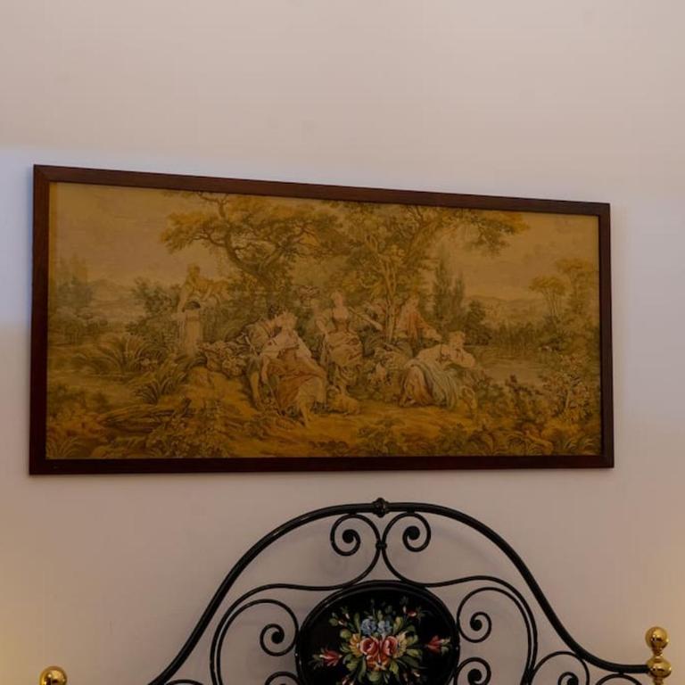 Elegant Apartment in the Heart of Taranto w WiFi - Two-Bedroom Apartment - 2