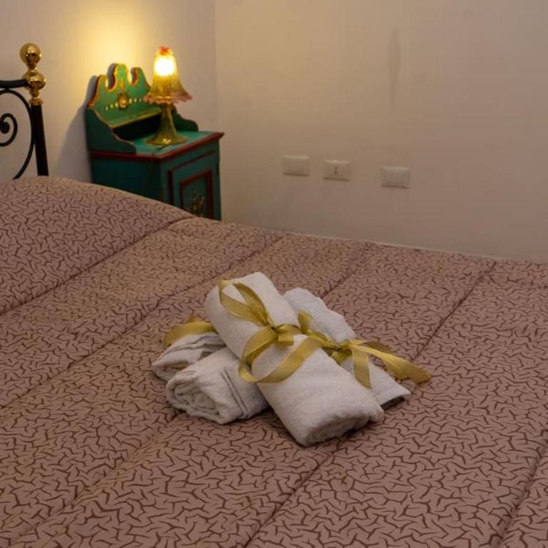 Elegant Apartment in the Heart of Taranto w WiFi - Two-Bedroom Apartment - 14
