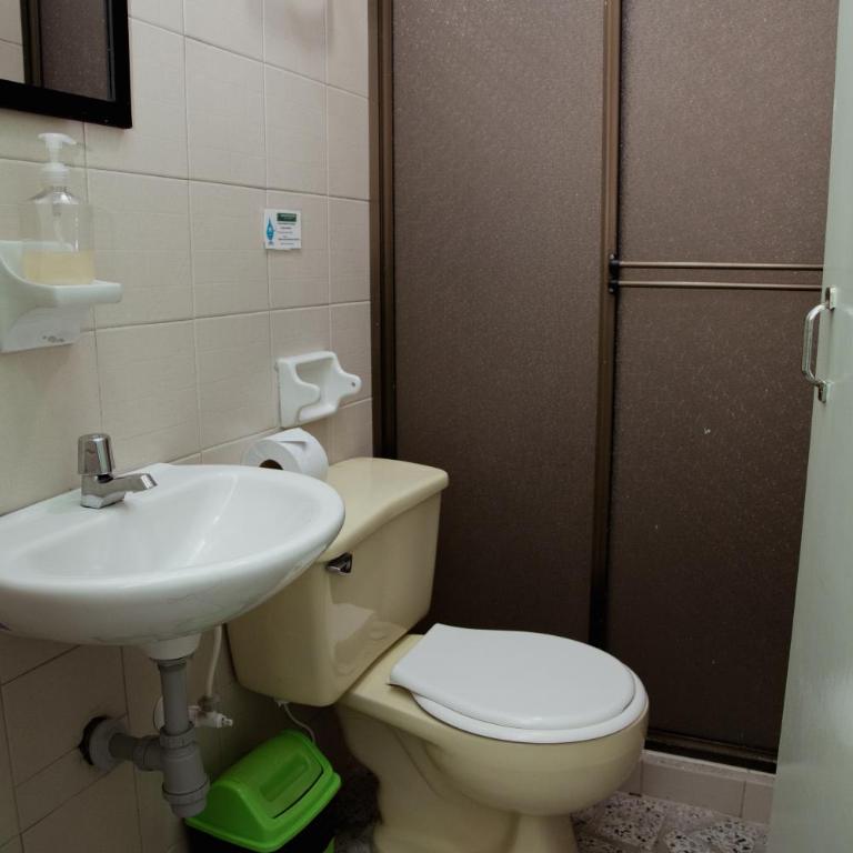 Hotel Casa Verde Guatapé - Habitación Triple con baño privado - 1