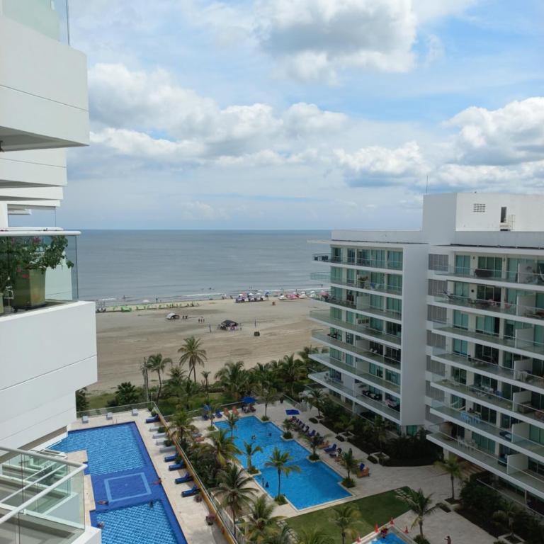 Luxury Beachfront Apartment 6 guests plus 1 - Apartamento de 2 dormitorios - 1