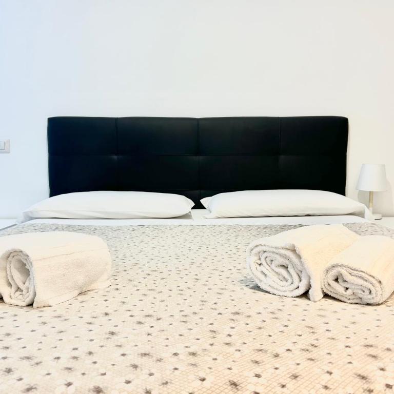 Un Letto Ideale EUR - UN LETTO IDEALE - Camera Matrimoniale con Bagno Privato - 4