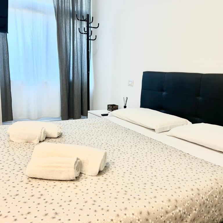 Un Letto Ideale EUR - UN LETTO IDEALE - Camera Matrimoniale con Bagno Privato - 6