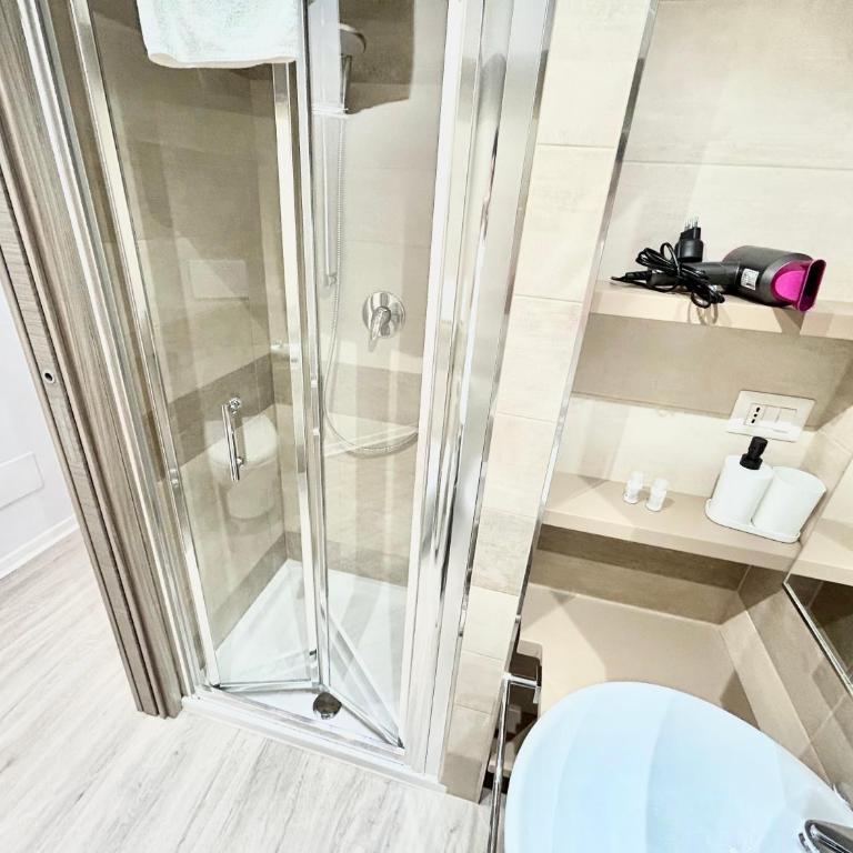 Un Letto Ideale EUR - UN LETTO IDEALE - Camera Matrimoniale con Bagno Privato - 3