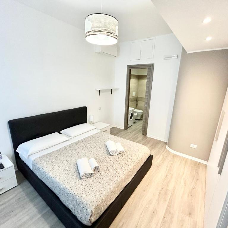 Un Letto Ideale EUR - UN LETTO IDEALE - Camera Matrimoniale con Bagno Privato - 14