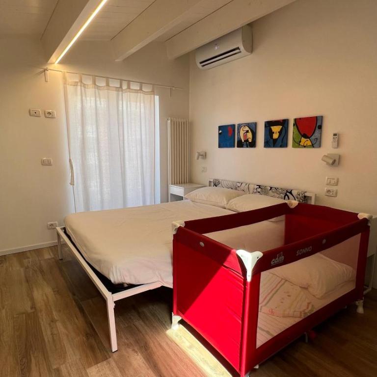 CASA MIRO' vicinissima al mare e parcheggio privato gratuito se disponibile - Two-Bedroom Apartment - 20