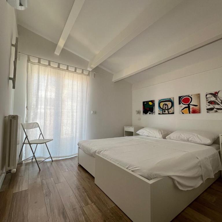 CASA MIRO' vicinissima al mare e parcheggio privato gratuito se disponibile - Two-Bedroom Apartment - 27