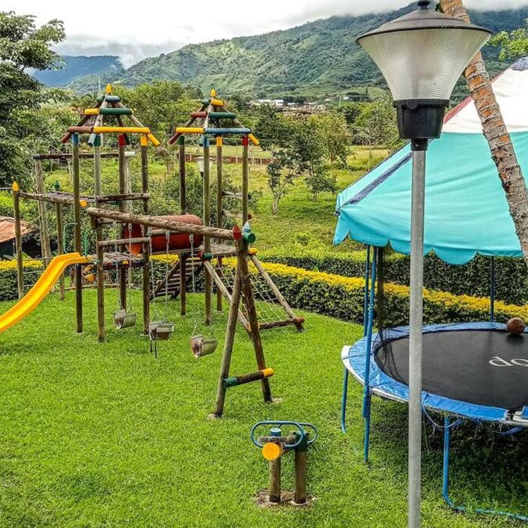 Cabaña campestre en Tuluá - Casa de 2 dormitorios - 12