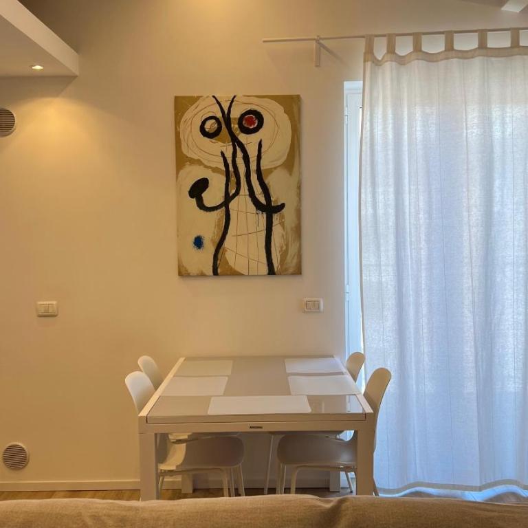CASA MIRO' vicinissima al mare e parcheggio privato gratuito se disponibile - Two-Bedroom Apartment - 10