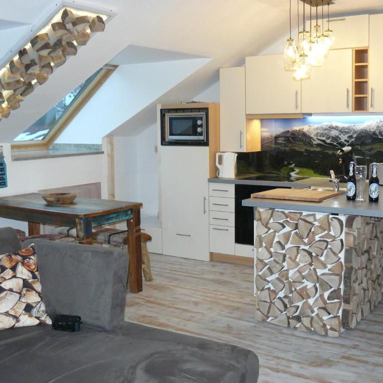 Alphorn Bergnescht - Apartment mit 1 Schlafzimmer - 45