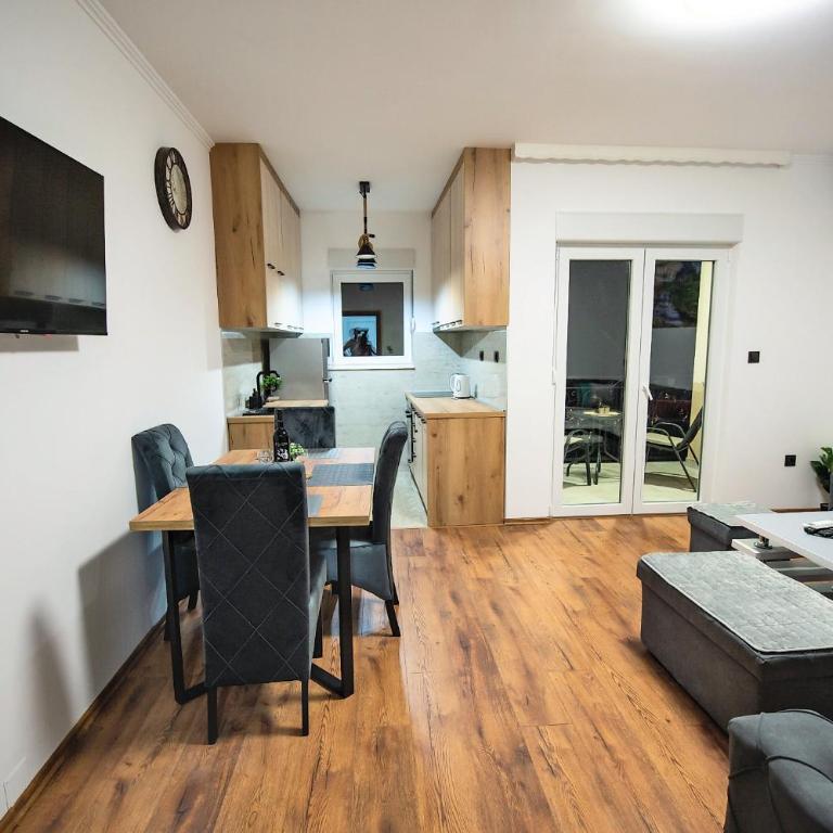 Sidro - One-Bedroom Apartment - 1