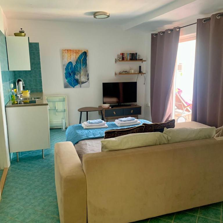 Brankas Apartments - Apartment with Sea View - 51