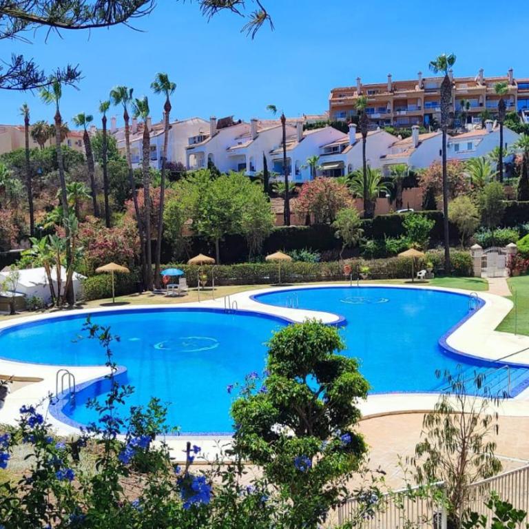 Benalgolf Lovely apartment in Benalmádena with Sea Views, Excellent WIFI connection, private Backyard with BBQ - Apartamento de 2 dormitorios - 71