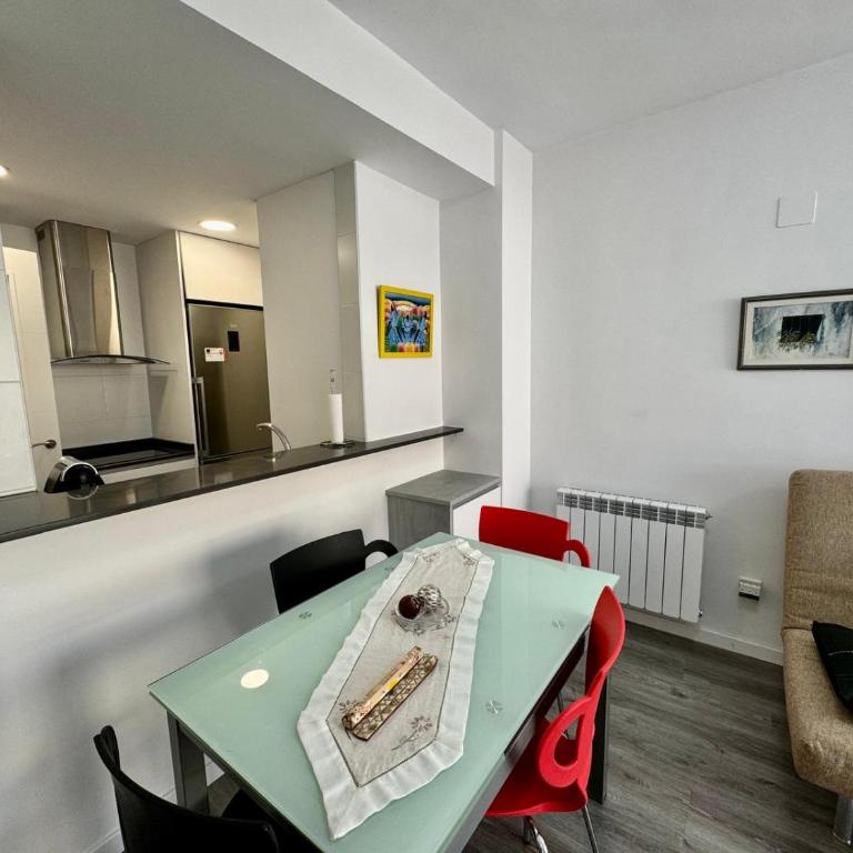 Céntrico Piso de 2 habitaciones - Two-Bedroom Apartment - 8