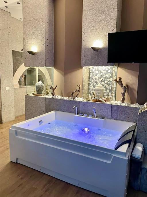 Sebastian's Elegant Apartment - Appartamento con 2 Camere da Letto e Vista Mare - 38