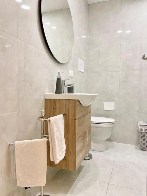 Sebastian's Elegant Apartment - Appartamento con 2 Camere da Letto e Vista Mare - 22