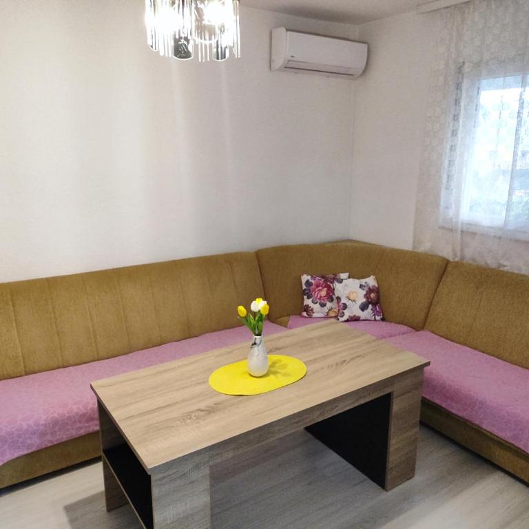 NicePlace - Two-Bedroom Apartment - 2