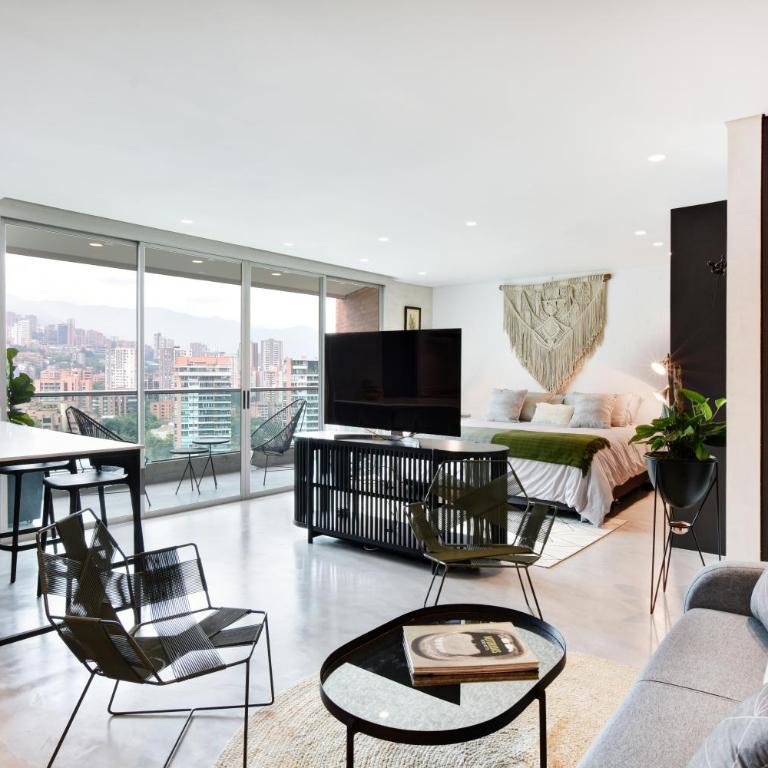 Blux Apartments Medellin - Apartamento de 1 dormitorio con balcón y vistas a la montaña - 2