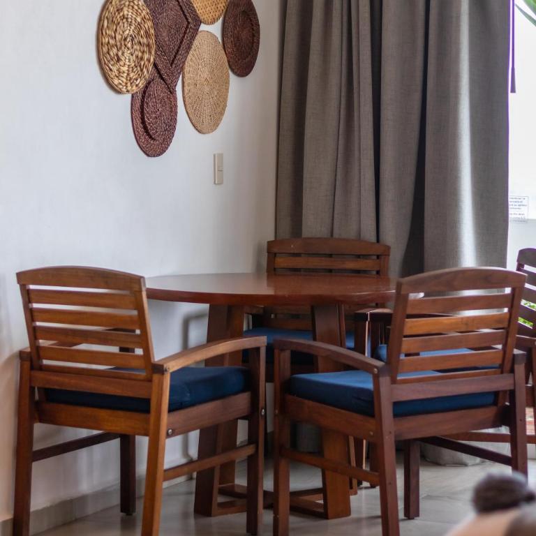 The Paramar Beachfront Boutique Hotel With Breakfast Included - Downtown Malecon - Suite principal con vistas al mar - 3