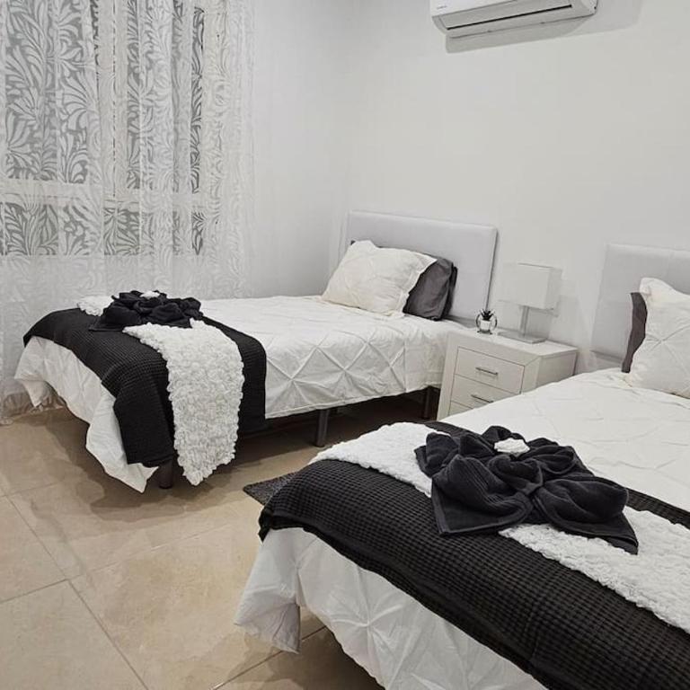 Luxury villa with private pool and cinema by Vapagó Tenerife - Villa - 24