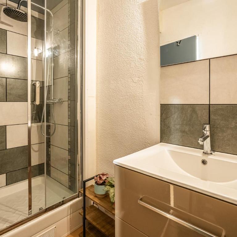 Le Cocon Urbain - Appartement 1 Chambre - 9