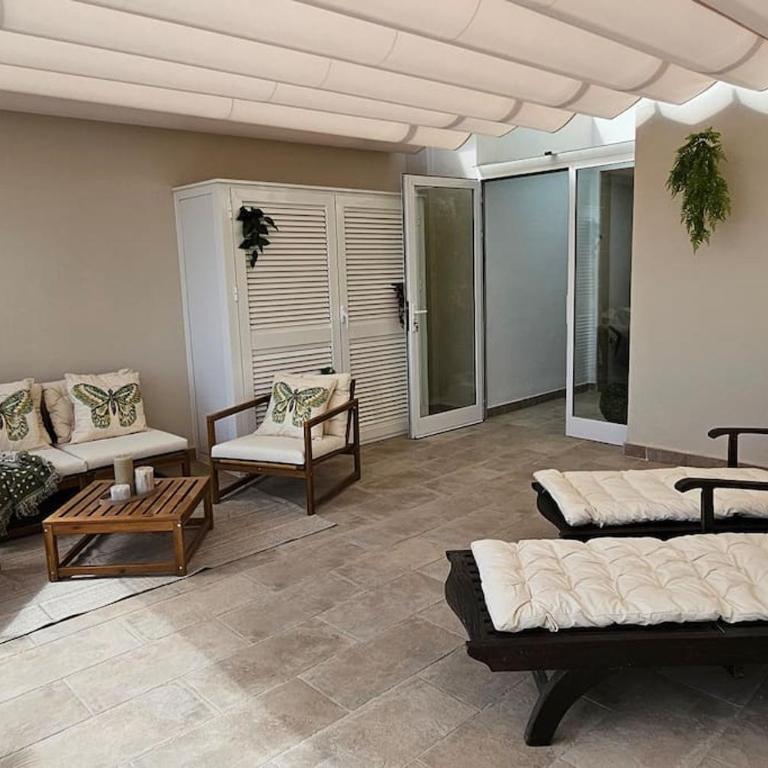Luxury villa with private pool and cinema by Vapagó Tenerife - Villa - 13